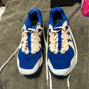 Men’s Under Armour Turf Baseball Shoes Size 11